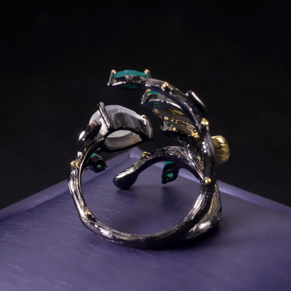 ArtistA C7758 Abiding Personalized Green Agate Milky Blue Moonstone 925 Sterling Silver Butterfly Ring for Women