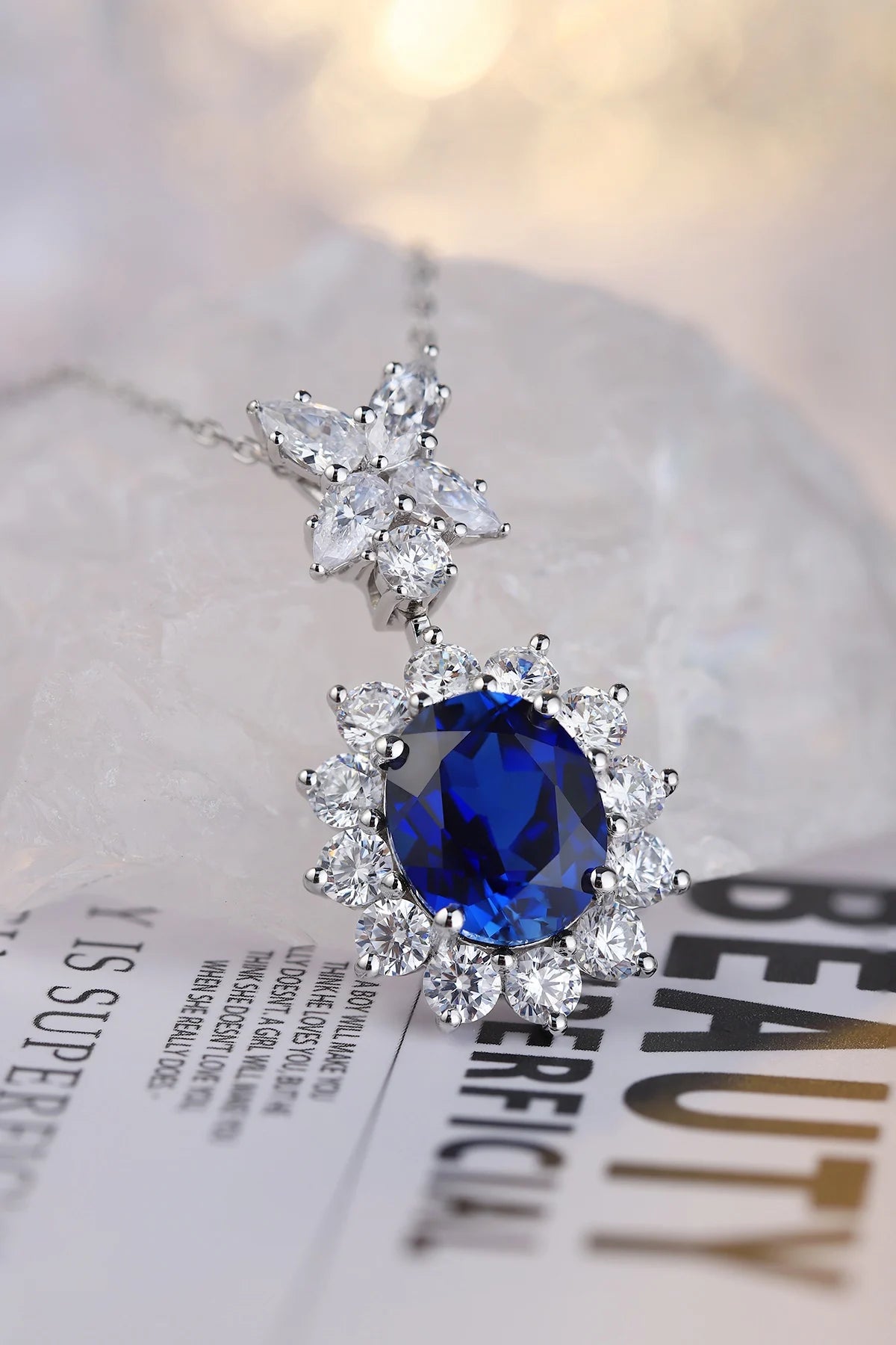 Gemfiori Anster 925 Sterling Silver High-quality Cultivated Sapphire Necklace - Suitable for Parties or As a Gift