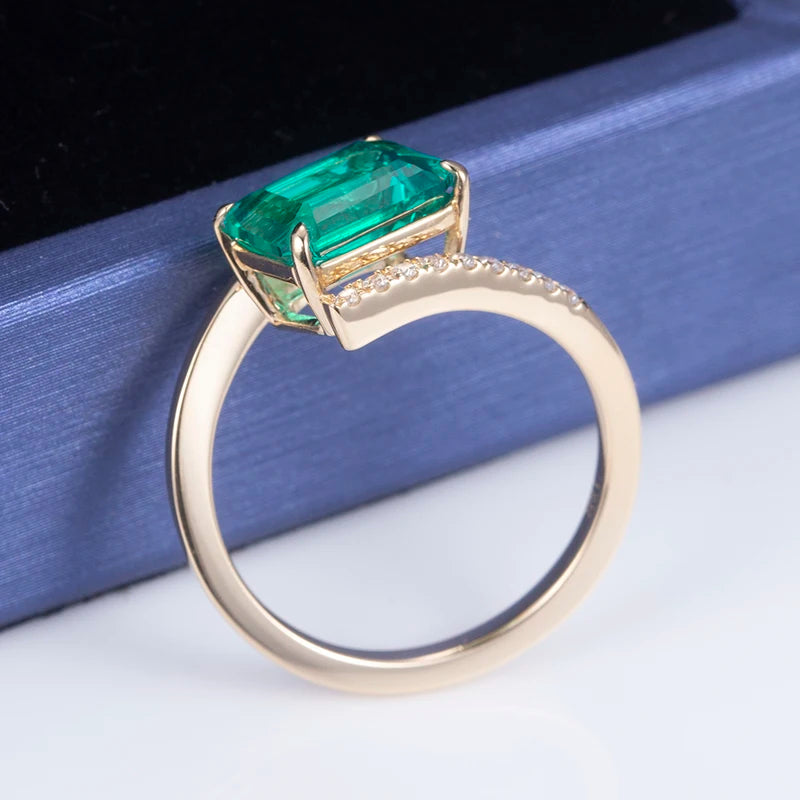 Gemfiori MS-611 18k Gold Women Fashion Jewelry DEF Round Cut Moissanite Square Emerald Ring