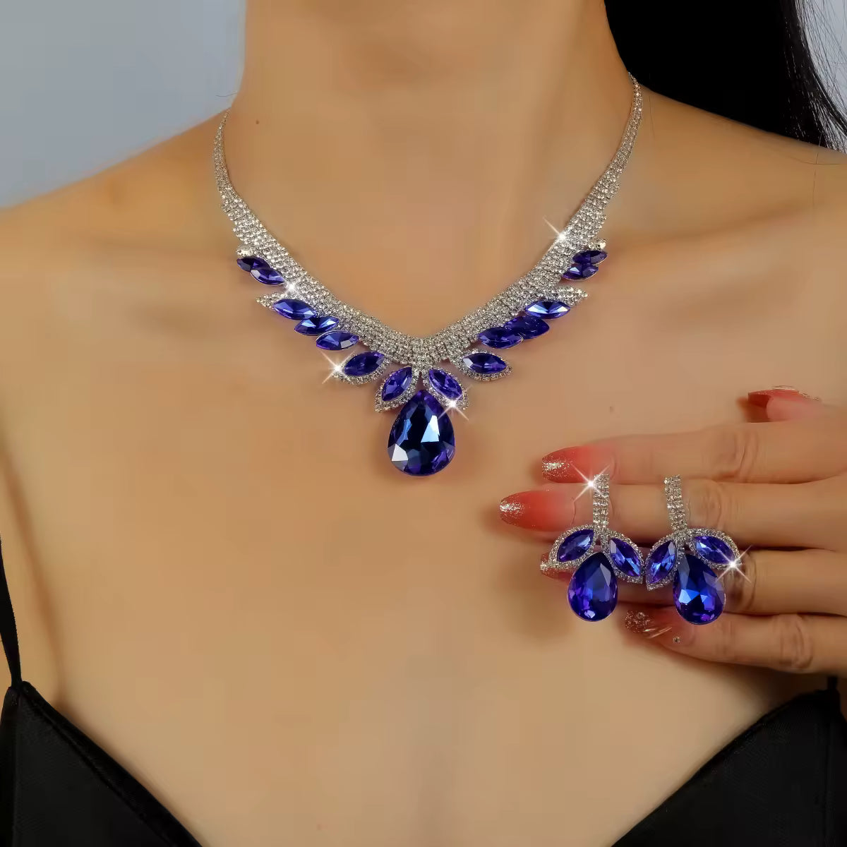Sets for £39/- 4  Sets for £39/-
