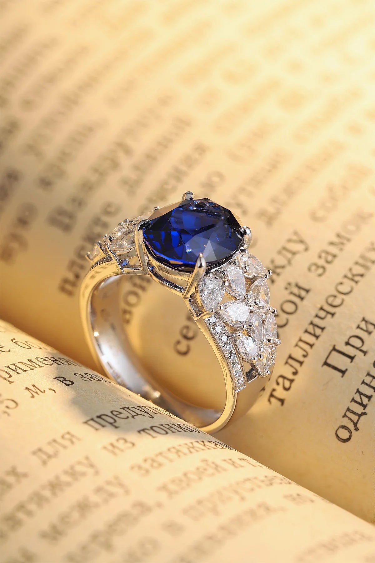 Gemfiori Custom 925 Sterling Silver 5CT Rhodium Plating Oval Diamond Prong Setting Lab Grown Sapphire Classic Wedding Engagement Ring for