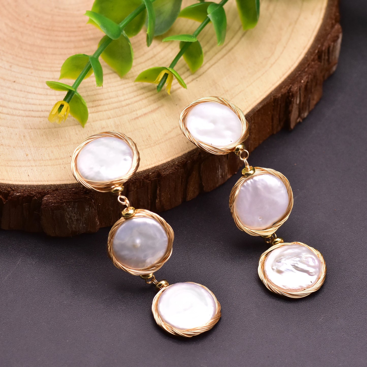 New Yiwu Jewelry Wholesale Natural Baroque Pearl for Women Flower Drop Earrings 18K Gold Plated Fashion Designer Jewelry