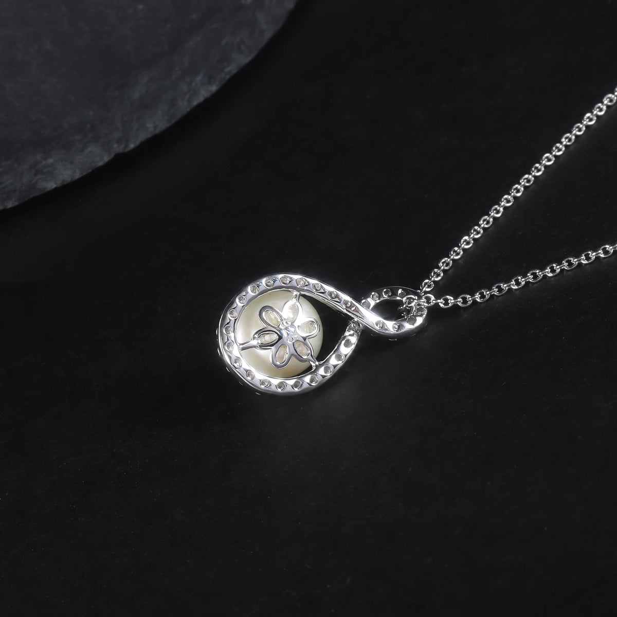 ArtistA Abiding Fine Pearl Jewelry 925 Sterling Silver Twisted Halo 10MM White Black Fresh Water Pearl Eternal Pendant Necklace for Gift