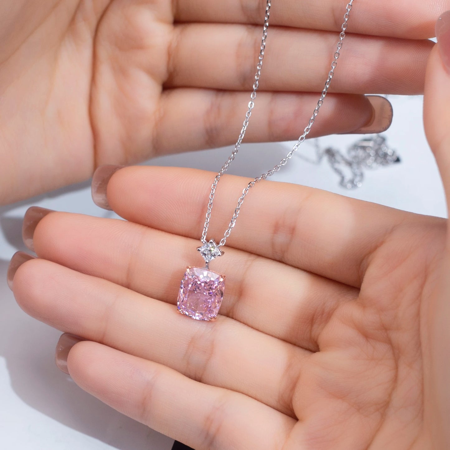 Messi Jewelry MSN-658  5 Carat Carbon Diamond Pink Necklace Cubic Zirconia Cushion Princess Silver Pendant for Daily Decorations