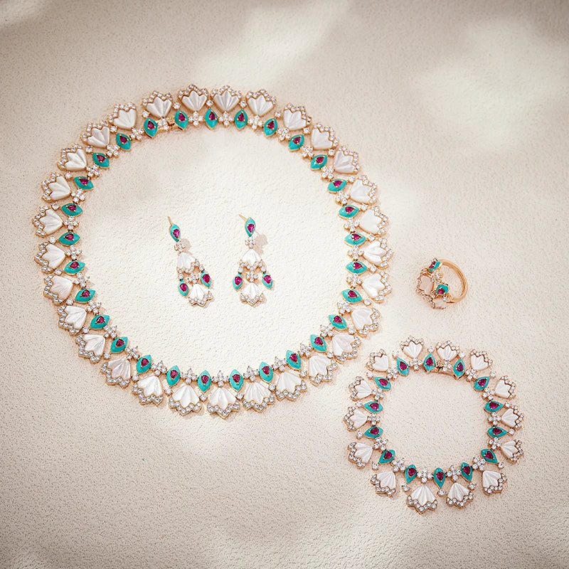 Women's White Shell Evening Dress Set Brass Jewelry Exaggerated Short Necklace Earrings Rings Bracelets Wholesale