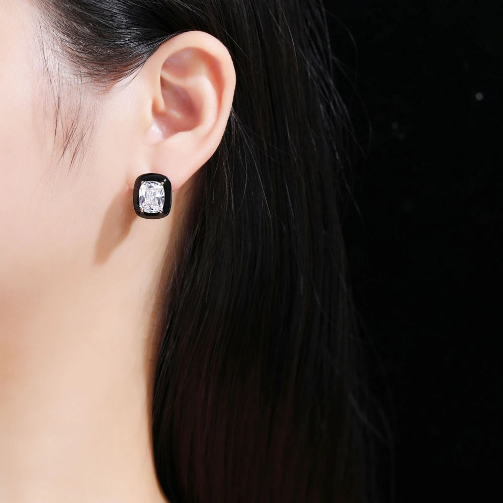 MUSHAN Jewelry Factory 925 Sterling Silver Earrings for Women Niche Light Luxury and High End Look Set With High Carbon Diamonds
