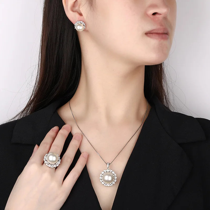 Factory Wholesale Eco-friendly Copper Round 16-12mm White Shell Pearl Fashion Bridal Jewelry Set for Women
