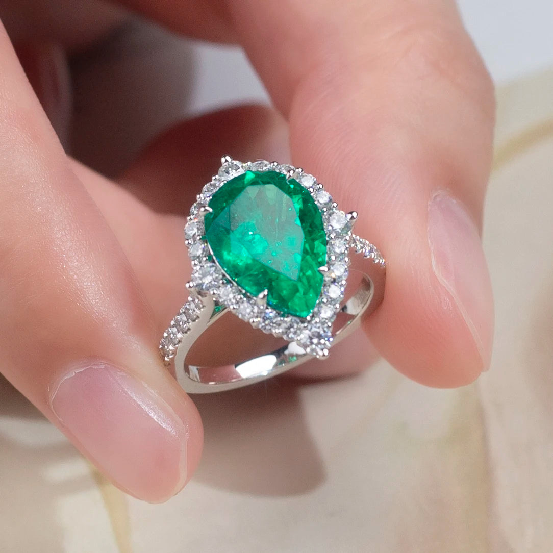 Messi Jewelry MSR-1186 18k Gold  Pear Cut Lab Grown Colombia Emerald  Engagement Ring Classic Style