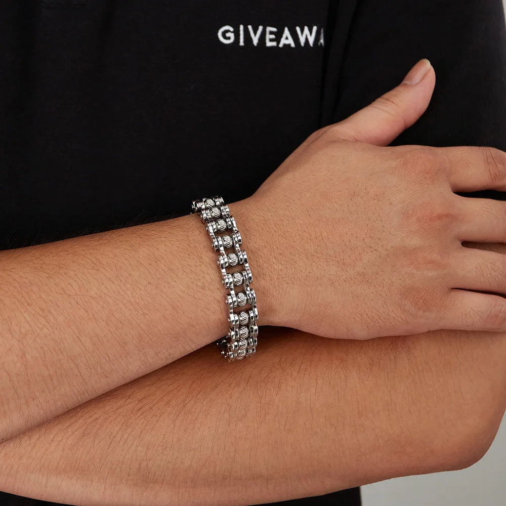 FASHIONISTA Charms Hip Hop Exquisite Enamel Color Plated Stainless Steel Bicycle Chain Men Bracelet European and American Creative Jewelry