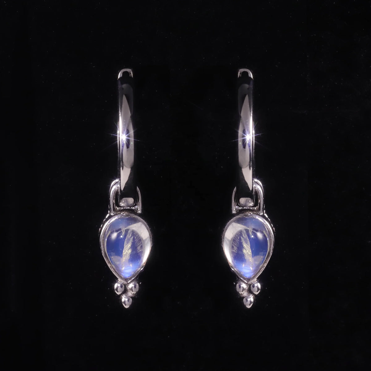 ArtistA OL0875 Abiding Trendy Personalized Pear Cut 5x7MM Moonstone 925 Sterling Silver Huggies Charms Hoop Earrings