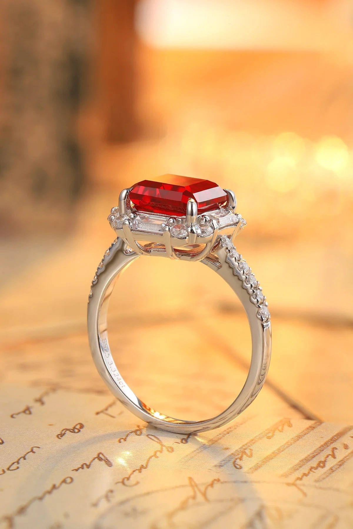 Gemfiori S925 Silver Cultivated Ruby Ring Main Stone: 3.54CT Side Stones: 0.5CT Weight: 3.73g