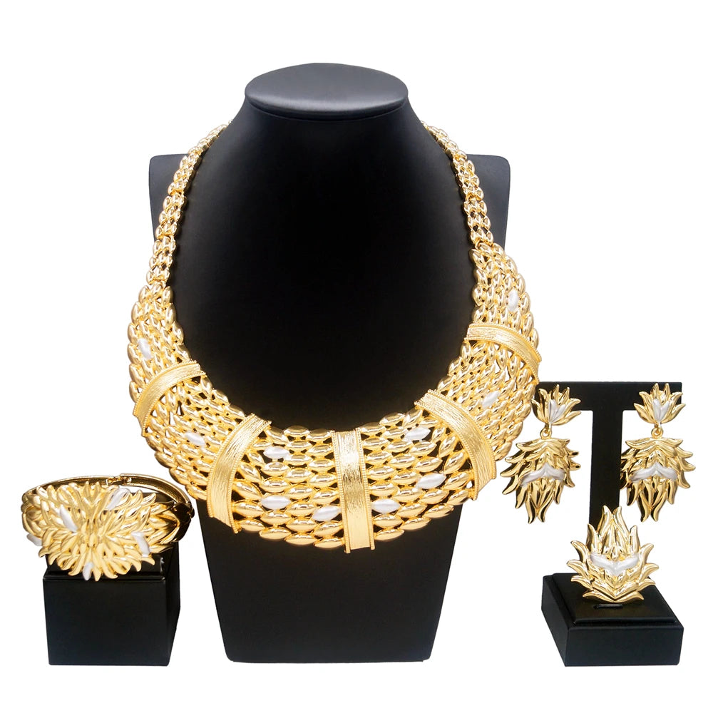 Zhuerrui 24k Gold Plated Latest Brazilian Jewelry Set Three Color Electroplating Custom Jewelry Big Necklace Jewellery H00577