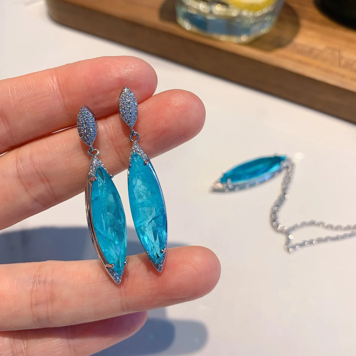 Gemfiori New Arrival Wish Hot Selling Vintage Fashion Paraiba Blue Teardrop Necklace Earrings Set for Women Factory Custom OEM
