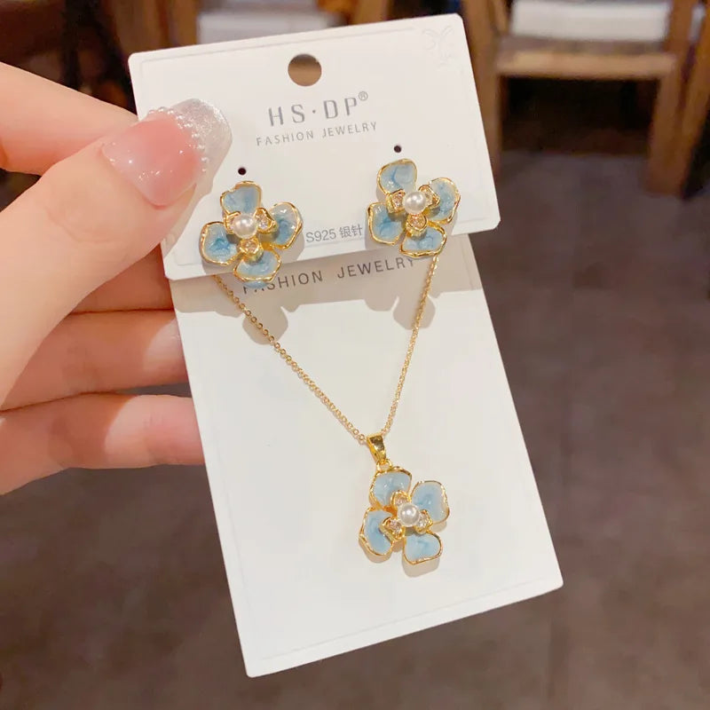 Top Quality Fashion Exquisite Blue Flower Necklace and Earrings Set with Pearl Classic Real Gold Plated Jewelry Set for Women