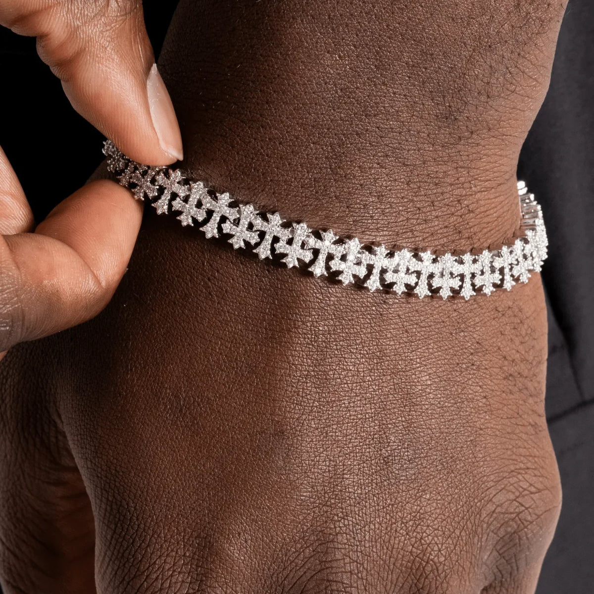 BiG-BOSS Hip Hop 11.5mm Cross Bracelet Iced Out Full CZ Micro Paved Cross Chain for Men Women Men Daily Wear
