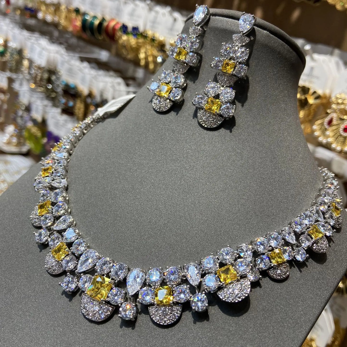 Elegant Jewellery Set in the Latest Style Complete Set Allured Yellow Zirconia Stones Available with Paired Earrings