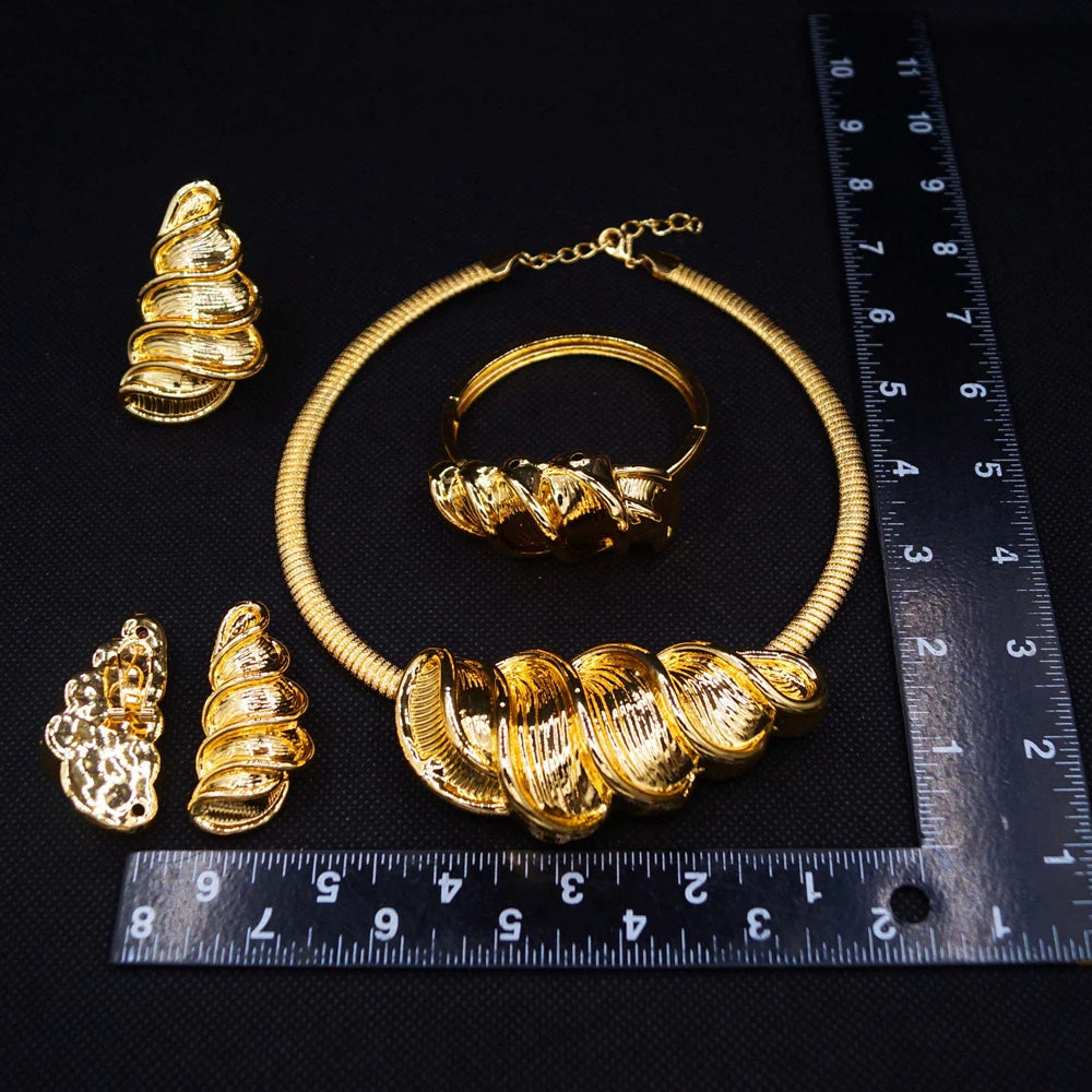 Zhuerrui Nigerian 18k Gold Plated Jewelry Set Brazil Gold Designer Wedding Jewellery Set Fashion Necklaces Jewelry SetsHK031522