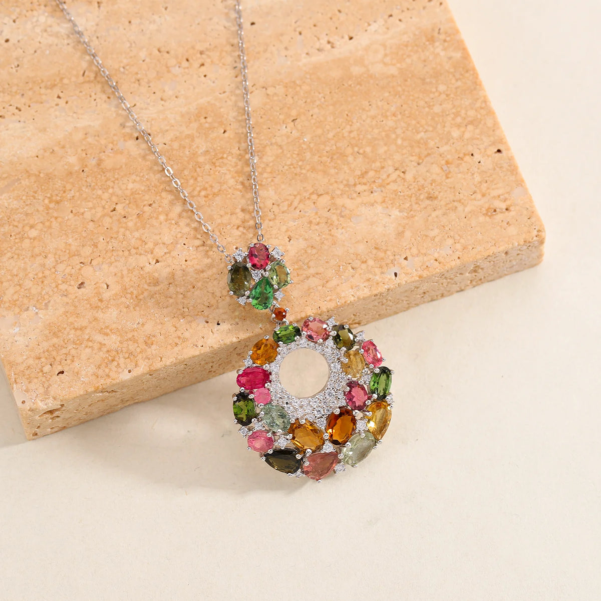 ArtistA W0448 Abiding Manufacturer Beautiful Design Mix Color Natural Tourmalines 925 Silver Circle Wreath Pendant Necklace Jewelry