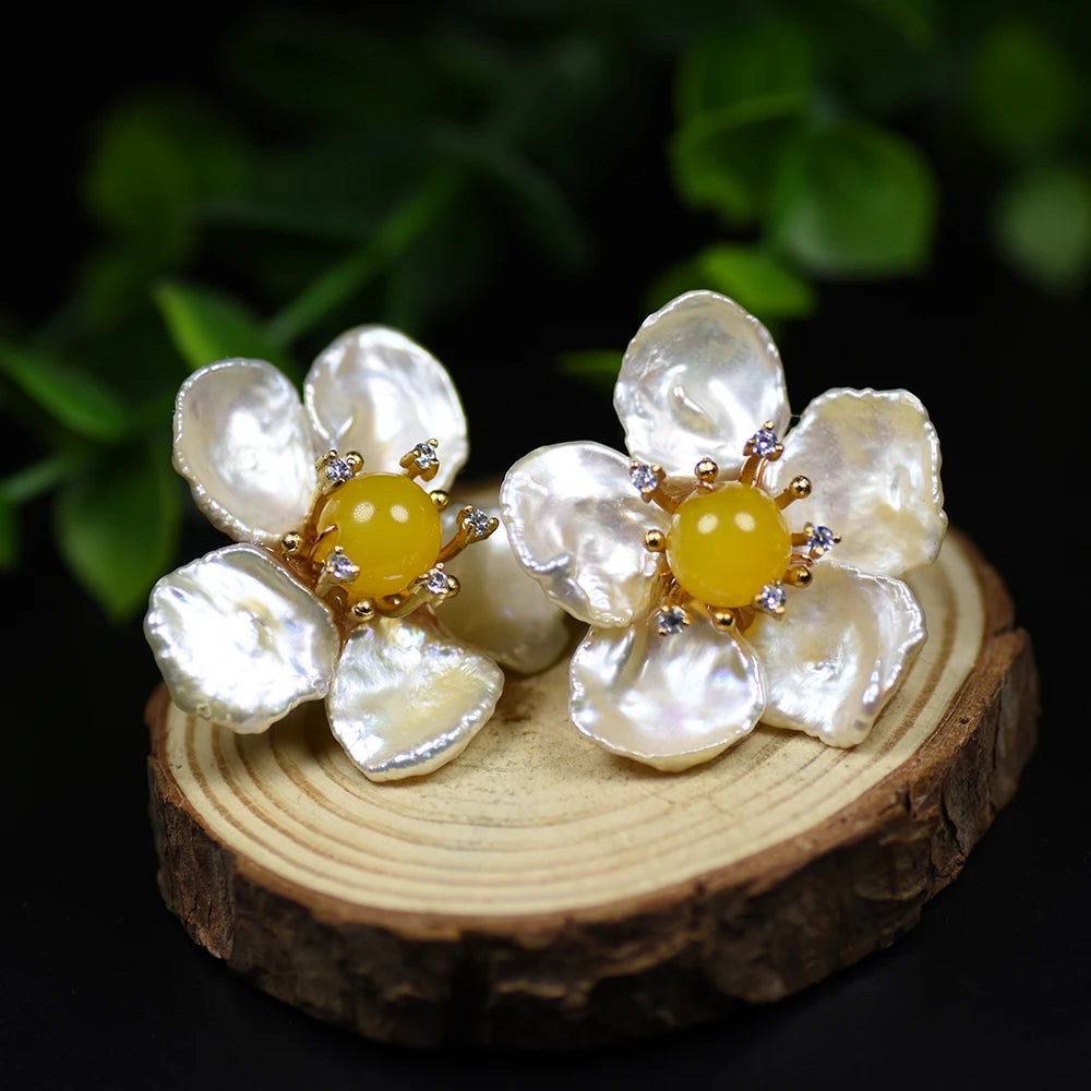 New Jewelry Yiwu Wholesale Natural Baroque Pearl Stud for Women Flower Earrings Korean Wholesale Bulk 18K Gold Plated Jewelry