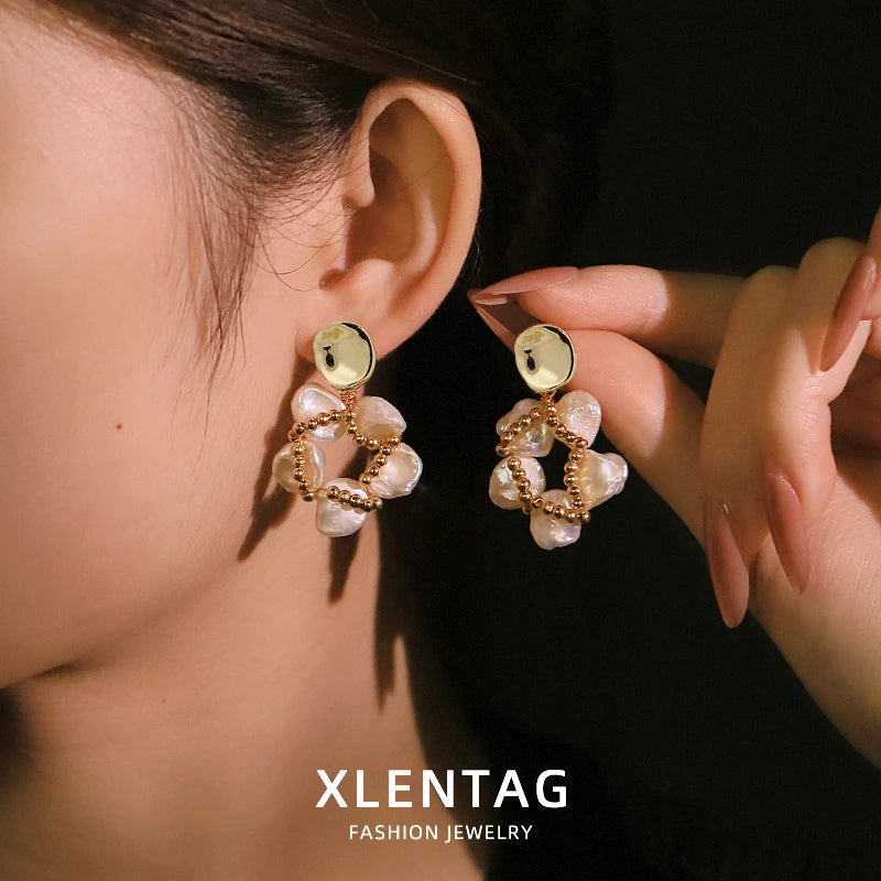 Baroque Natural Pearl Copper Bead Flower Pendant Earrings 18k Gold Plated Luxurious Earrings for Banquet Wedding Wife GE1815