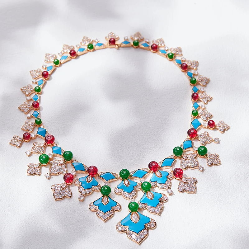 Hot Selling Products 2023 Luxury  Blue Leaf-Shaped Banquet Chain Exaggerated Women's Evening Wear Accessories Wit