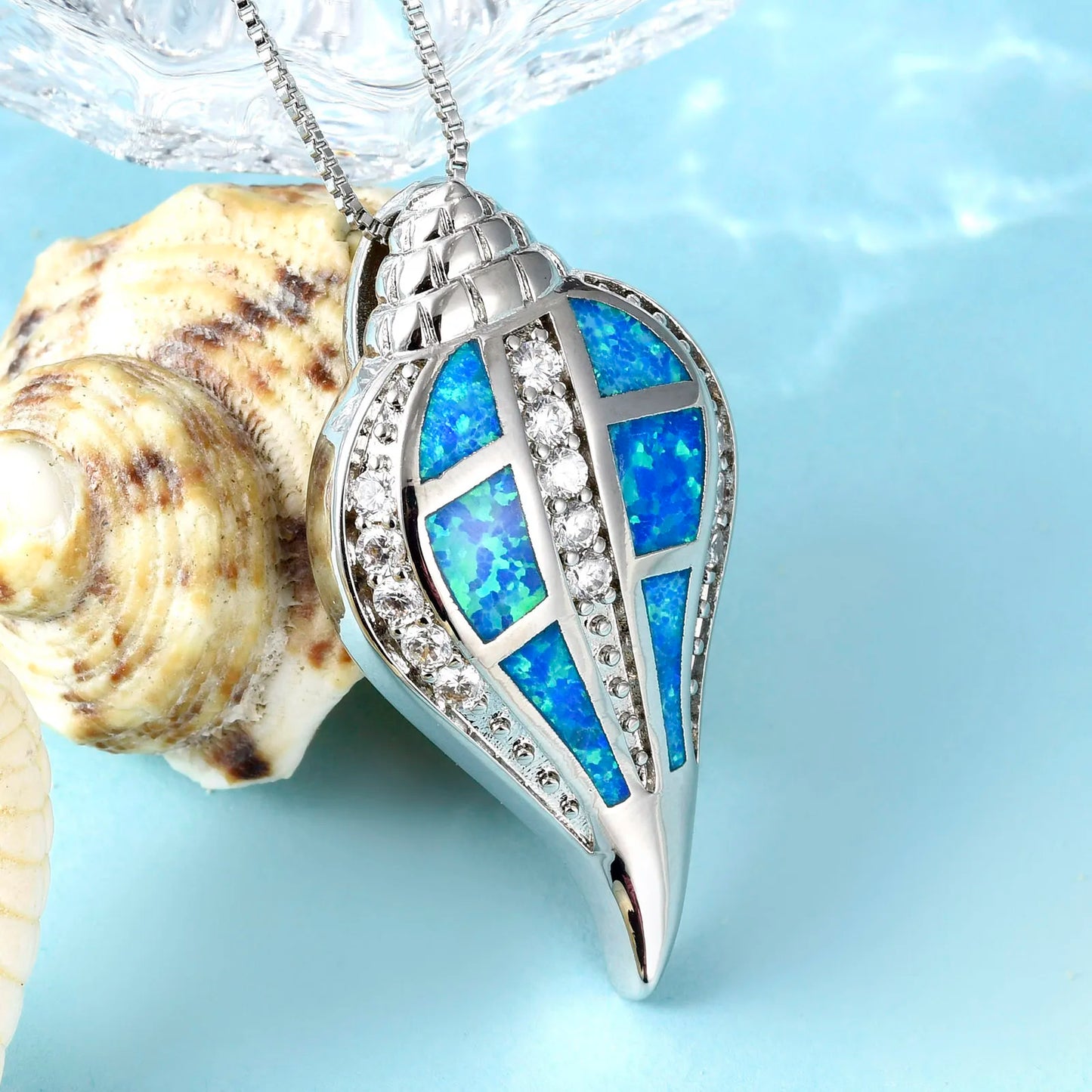 Tok & Ins Fashionable Sporty Brass Copper Alloy Conch Shape Opal Pendant Necklace for Party