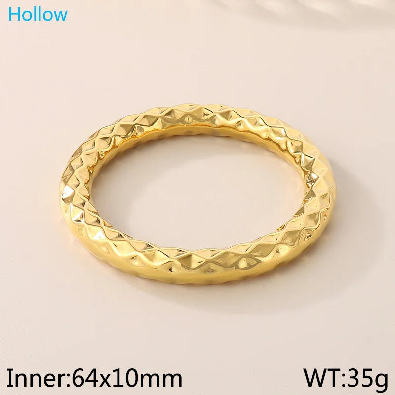 FASHIONISTA European American Temperament Stainless Steel Bracelet Fashionable Sparkling Hollow Jewelry Bangles