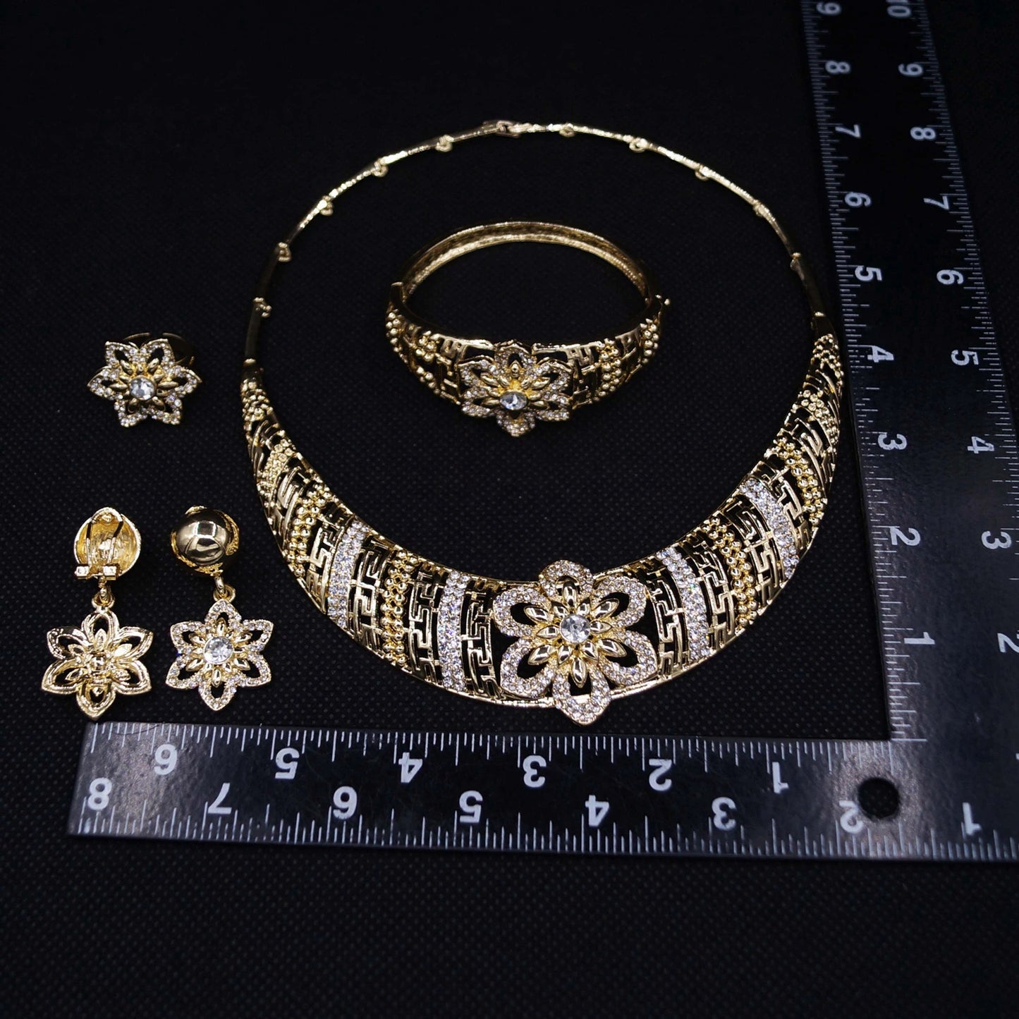 Zhuerrui Diamond Gold-Plated Jewelry Set Fashion Luxurious Atmosphere Exquisite Dubai Style High-Grade Women's PartyHY14041509