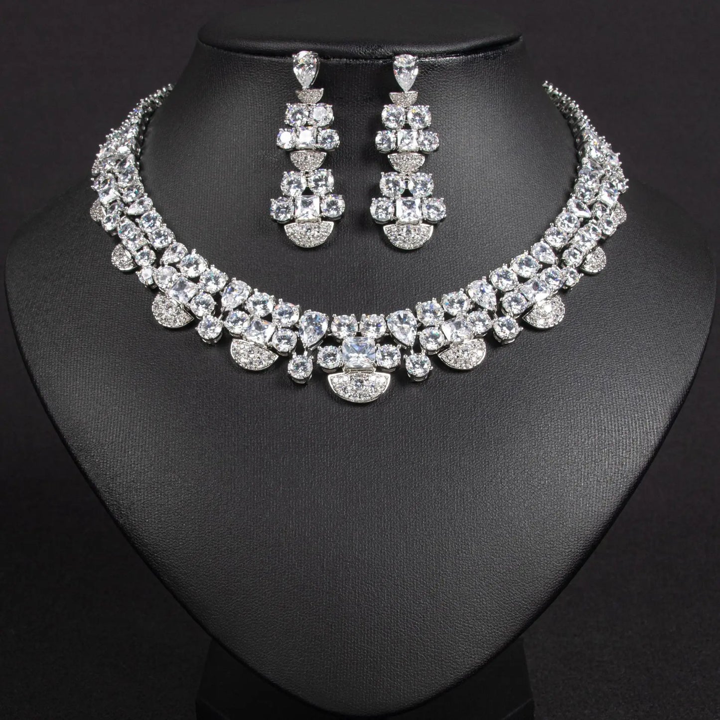Elegant Jewellery Set in the Latest Style Complete Set Allured Yellow Zirconia Stones Available with Paired Earrings