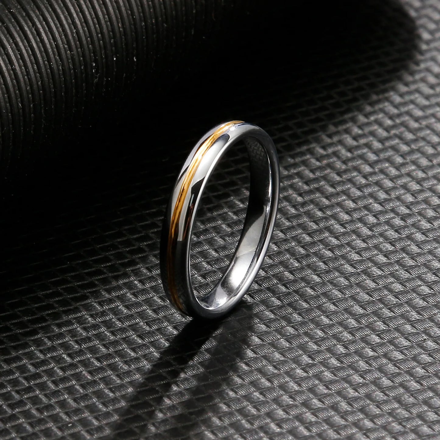 Geometric Tungsten Steel Gold-plated Ring, Diamond Shaped Non Fading Ring, Men's and Women's Personalized Fashion