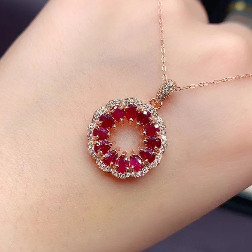 Gioiellieri Natural Ruby Rose Gold Plated 925 Sterling Silver Exquisitely Crafted Claw Setting Gemstone-Inlaid CMA Pendant Necklace
