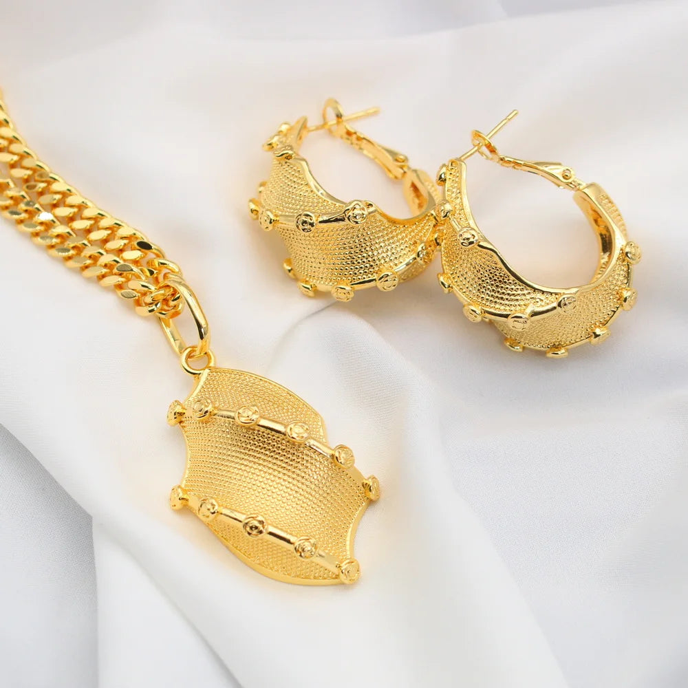 XOTICA Elegant 18K Golden Plated 3-Piece Women's Jewelry Set Hypoallergenic Copper Earring Hook Perfect Daily Gift Wedding Accessory
