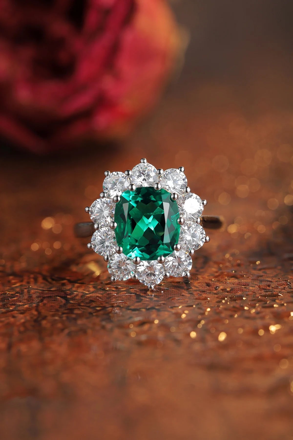 Gemfiori Jewelry Trendy High Quality S925 Silver Cultivated Emerald Ring Unisex Engagement Ring for Wedding Party or Gift