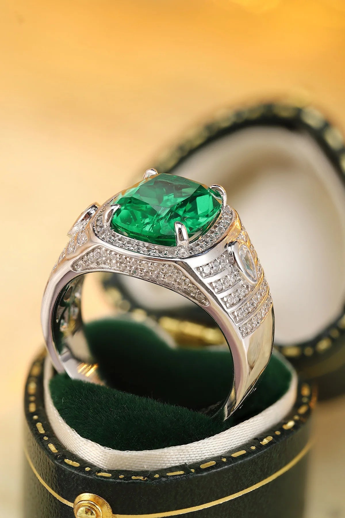 Gemfiori New Design Retro Lab Grown Emerald Gemstone Ring Sterling 925 Silver Mens Rings Big Size Rings for Men Wedding Party Jewlery