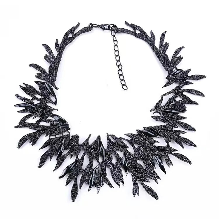 Geometric Fishtail Pendant Clavicle Necklace | Retro Vintage-Luxe Fashion Statement Necklace