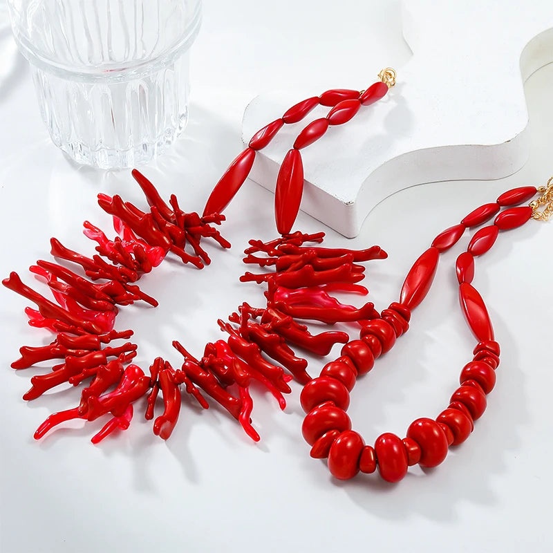 Alloy Clasp Red Coral Statement Necklace, Exaggerated Bohemian Ocean Beaded Choker, Fashion Holiday Jewelry for Women