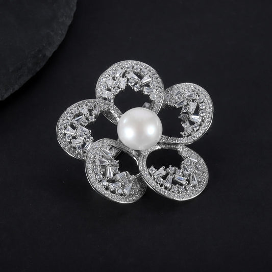 ArtistA Flower Vintage Black Cubic Zirconia Brooch in 925 Sterling Silver