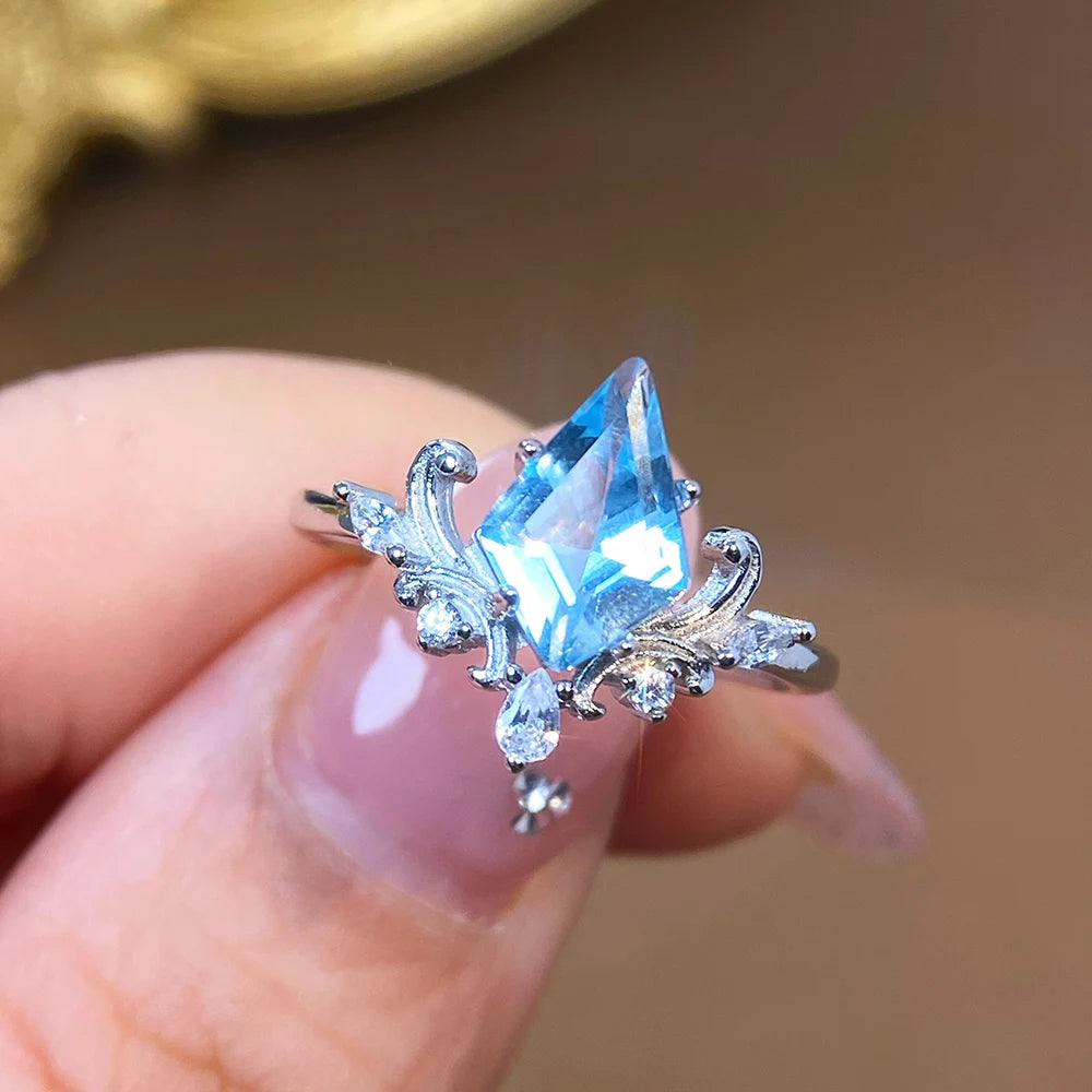 Gioiellieri Natural Sky Blue Topaz Ring with 925 Sterling Silver for Women December Birthstone Light Blue Gemstone Fine Jewelry Luxury Gift