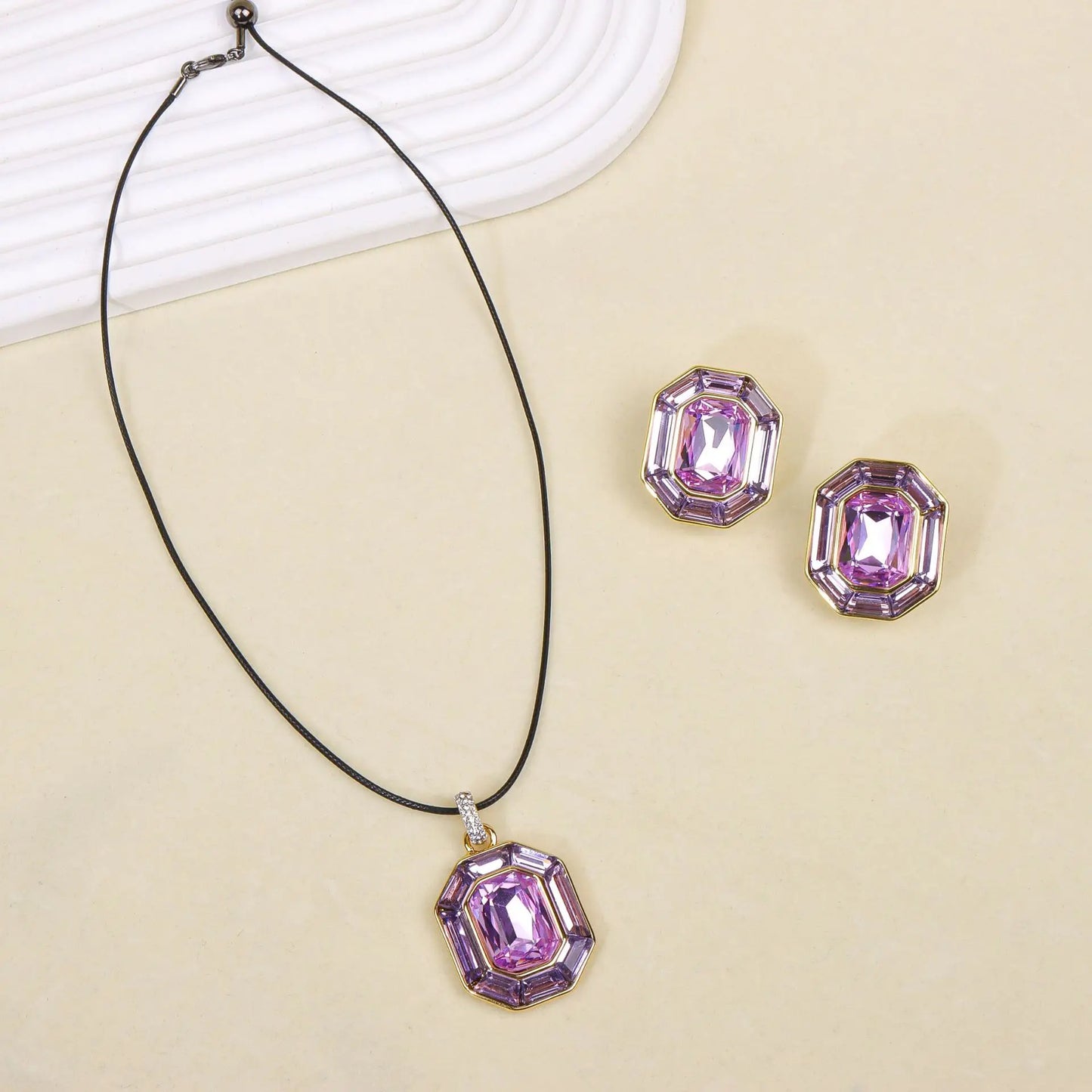 Bestselling High Quality Big White Pink Cubic Zirconia Pendant Necklace Earring Jewelry Sets Manufacturer
