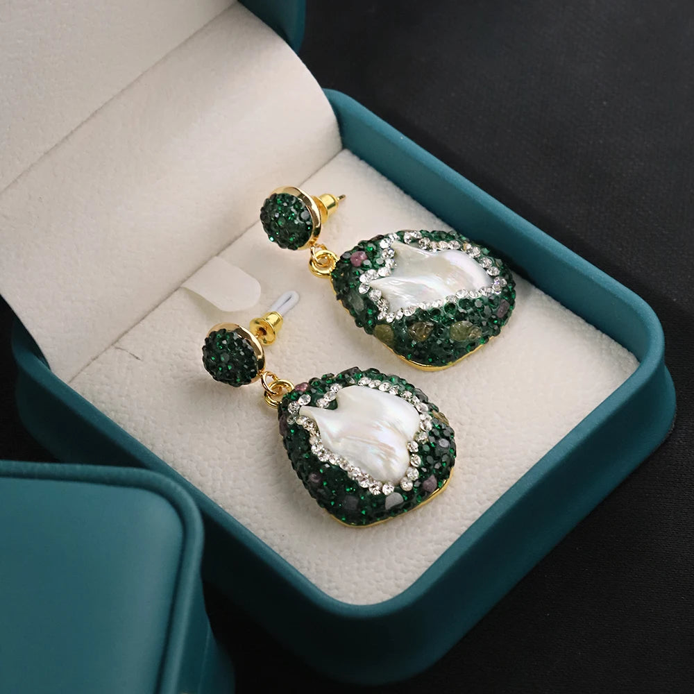 Natural Baroque Pearl Inlaid Zircon Green Earrings for Women Korean Classic Vintage Fashion Jewelry Stud Earrings GE1602