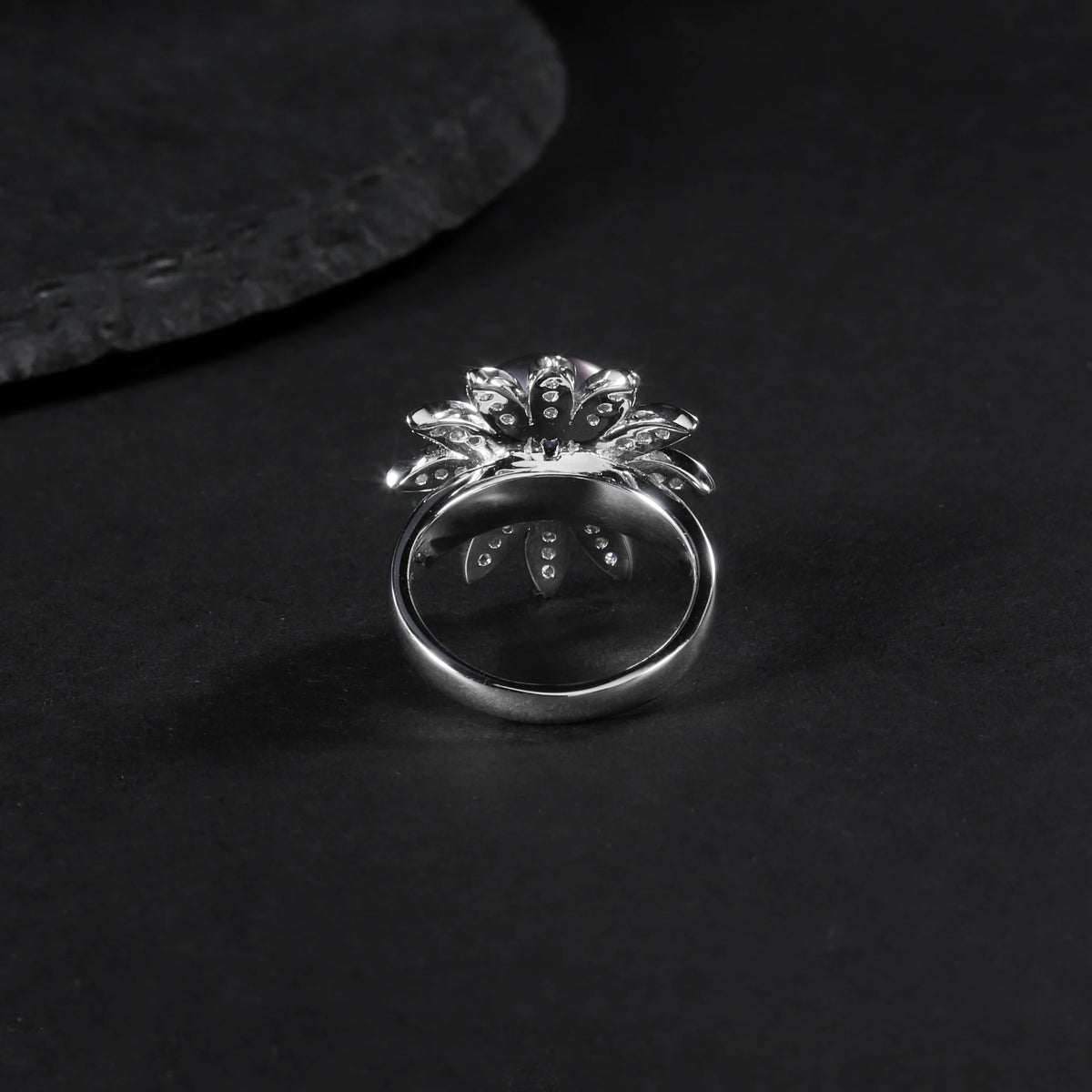 ArtistA D1030 Abiding Custom Sunflower 10MM Black/White Freshwater Pearl Flower 925 Sterling Silver Women Ring for Wedding