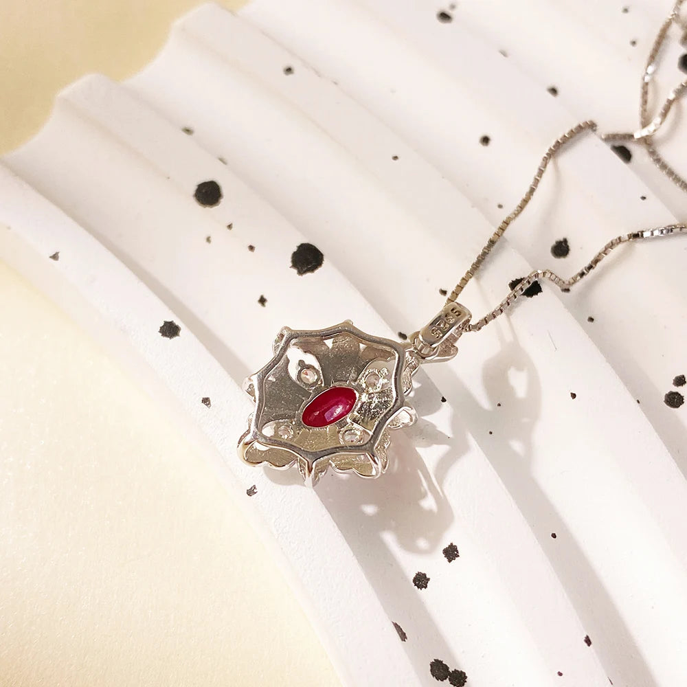Gioiellieri Natural Ruby Gold Plated 925 Sterling Silver Exquisitely Crafted Claw Setting Gemstone-Inlaid CMA Women's Gift Party Pendant