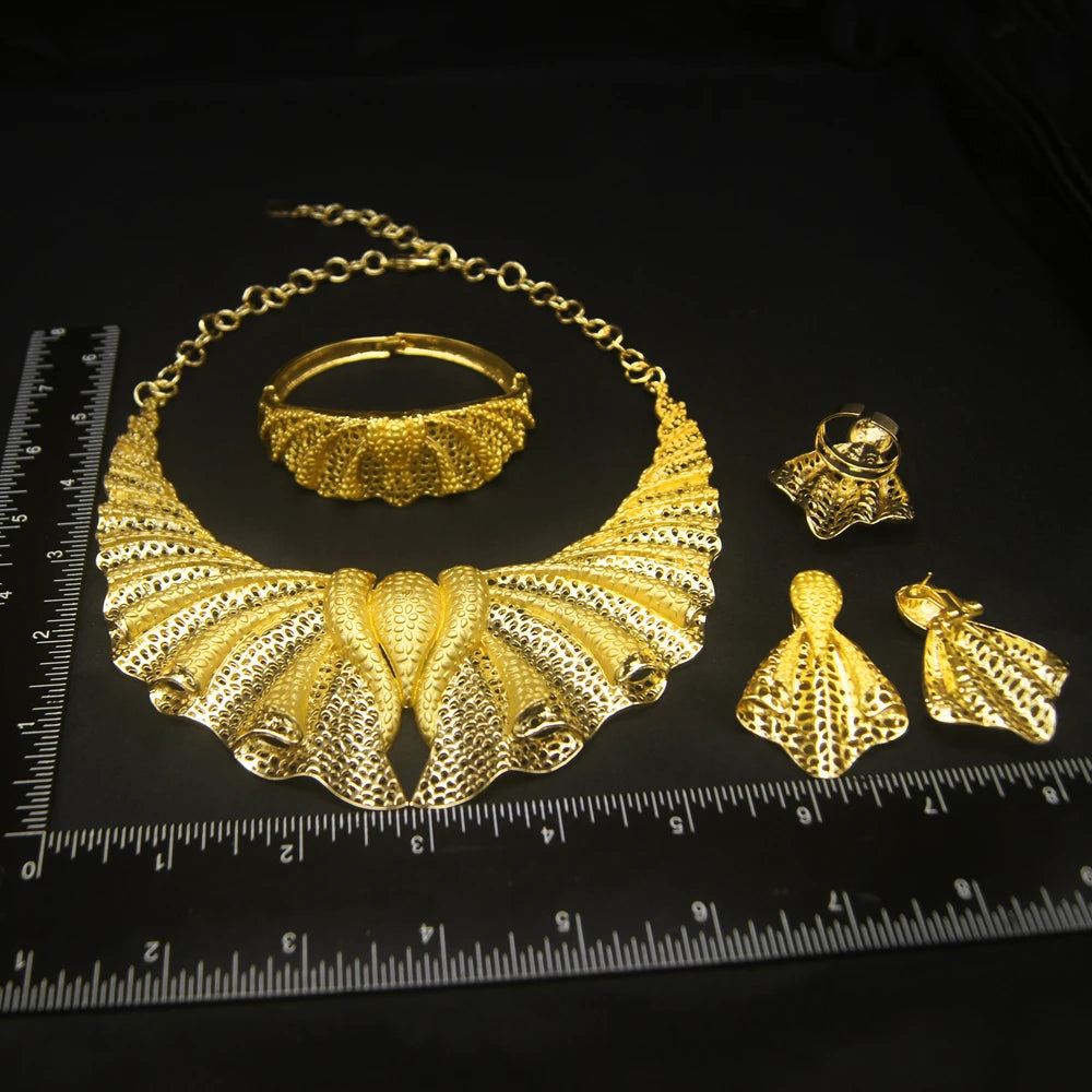 Zhuerrui Luxury Dubai Costume Jewelry Set Party Leaf Necklace Jewelry Sets Brazilian Gold Plated Women's Wedding Jewelry  H00200