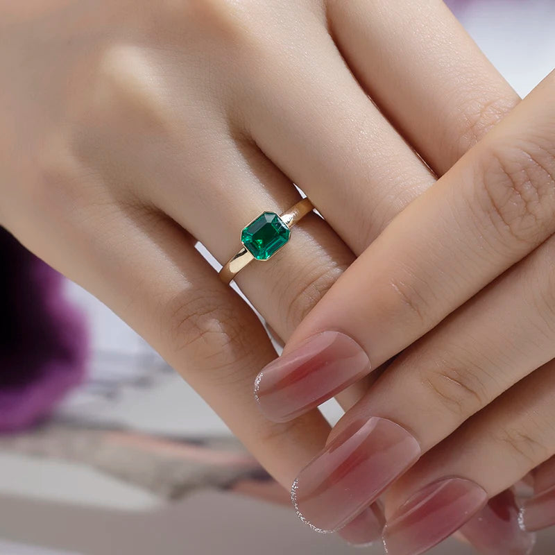 Messi Jewelry MSR-925 18k 1ct Emerald Cut  Lab Grown Emerald Women Jewelry Ring halo  Engagement Ring  Style