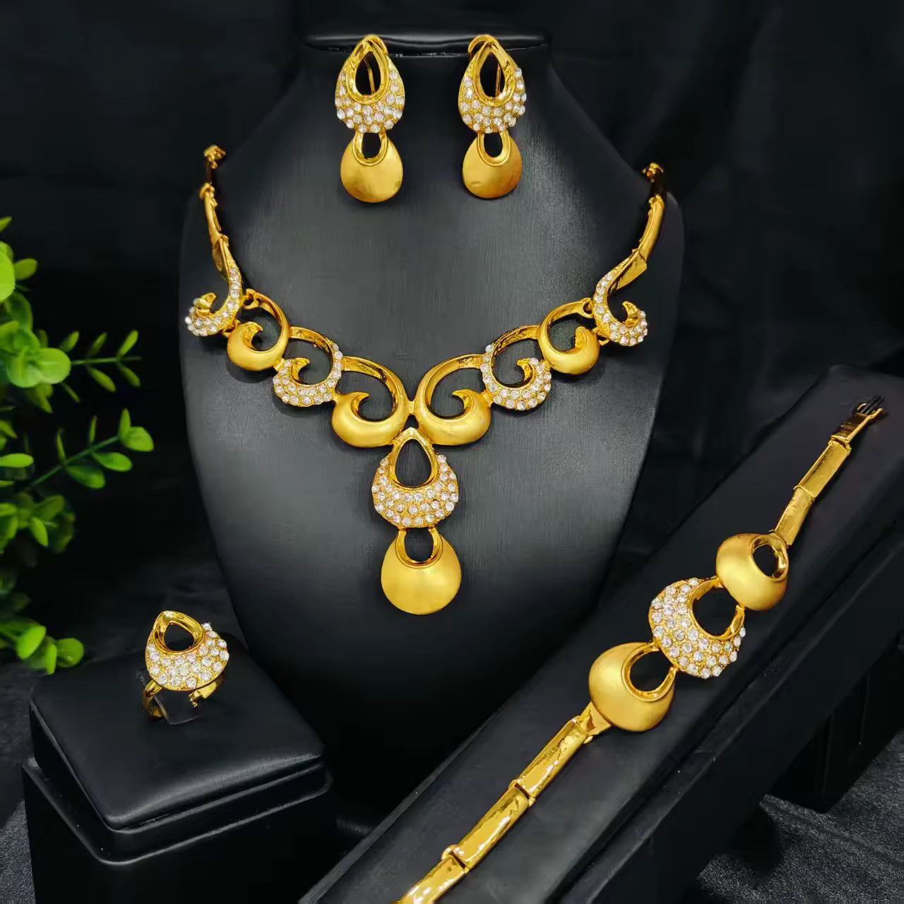 NLB01SPECIAL131 10 sets for £79/-
