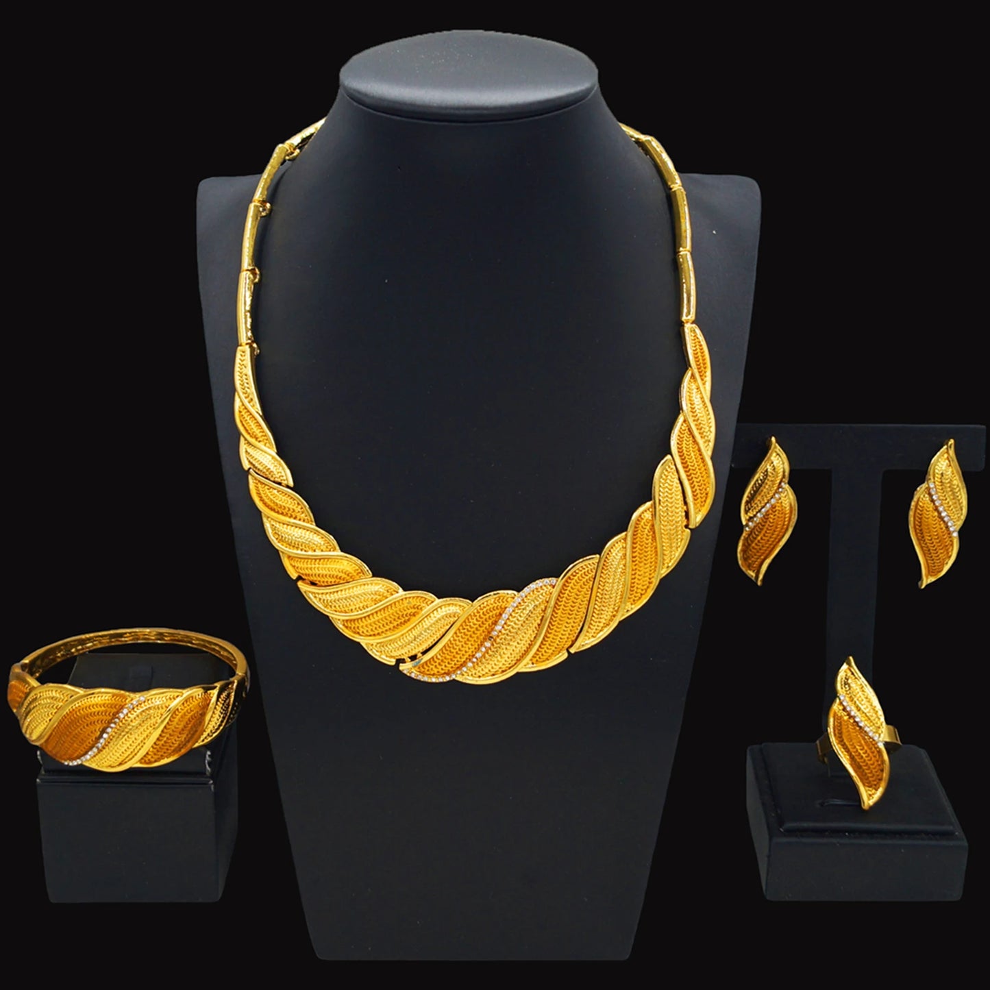 Zhuerrui Latest Bridal Gold Jewelry Sets Fashion Silver Bead Necklace Jewelry Set Beautiful Woman Festival Gifts HA2338914