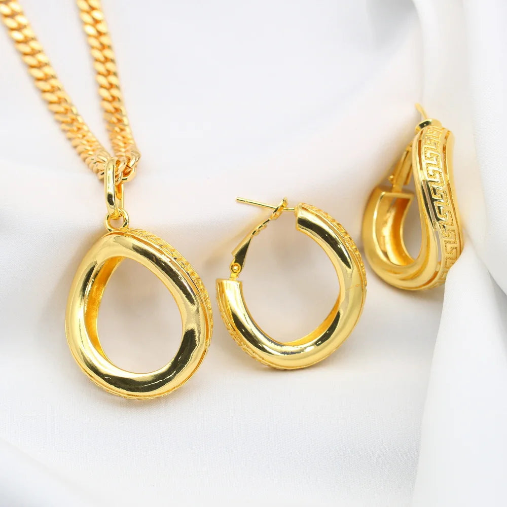 XOTICA Elegant Vintage 18K Gold Plated Copper Jewelry Set Hypoallergenic Necklace and Earrings for Weddings and Parties