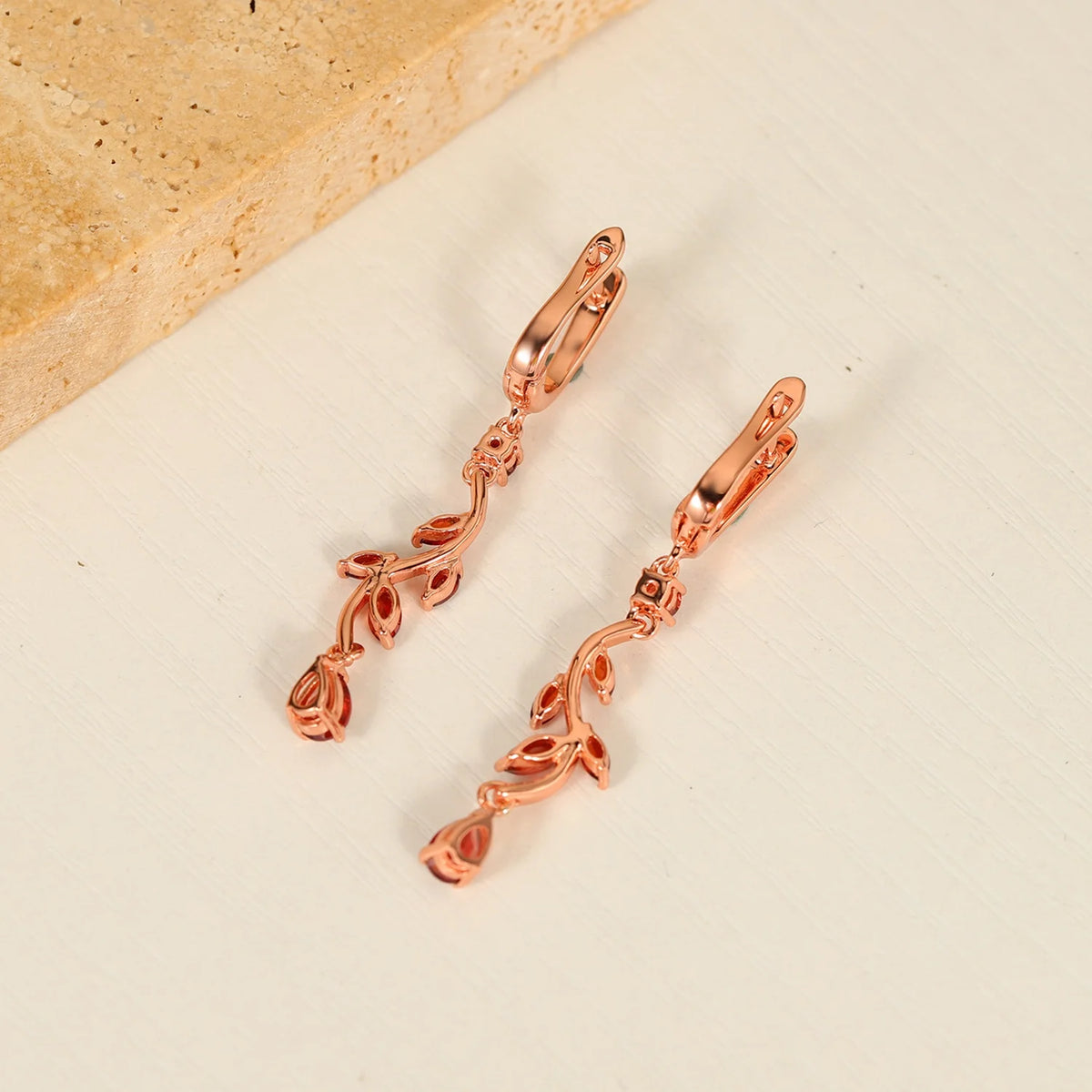 ArtistA A2142 Abiding Fashion Chic Real 925 Silver Rose Gold Plated Natural Garnet Leaf Flower Branch Dangle Drop Earrings Pendant Charm