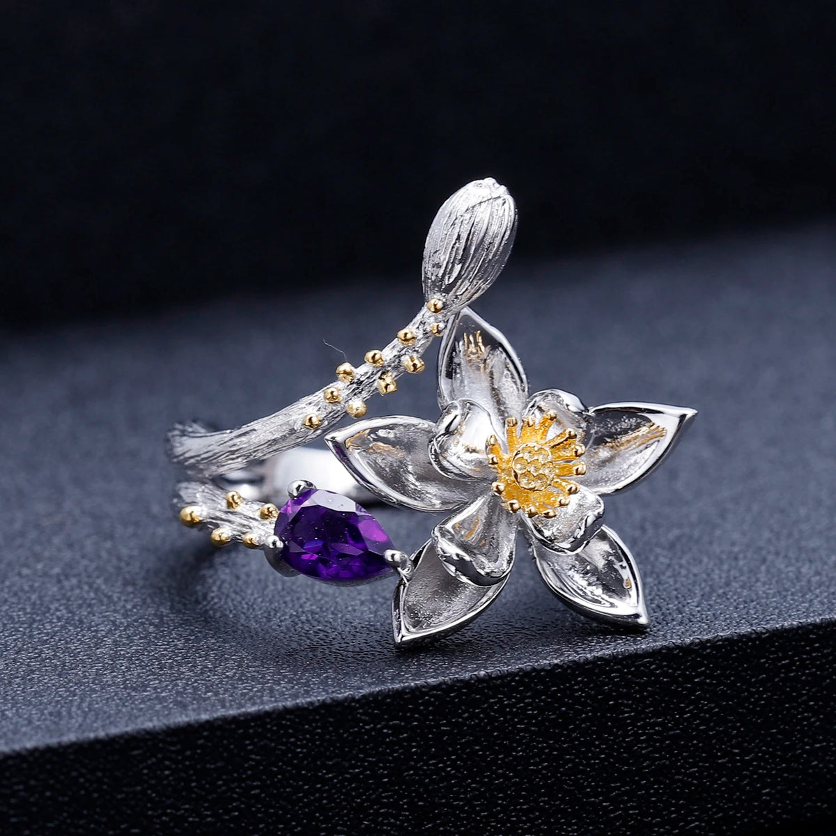 ArtistA Handmade 925 Silver Gold Plated Natural Amethyst Gemstone Matching Lotus-Flower Open Adjustable Ring & Long Dangle Earrings Set