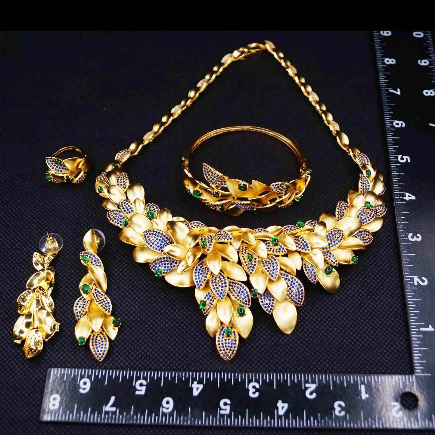 Zhuerrui Factory American Gold Jewelry Set Cheap Green Diamond Beads Jewelry Sets Simple Women's Festival Gifts HZ23081197
